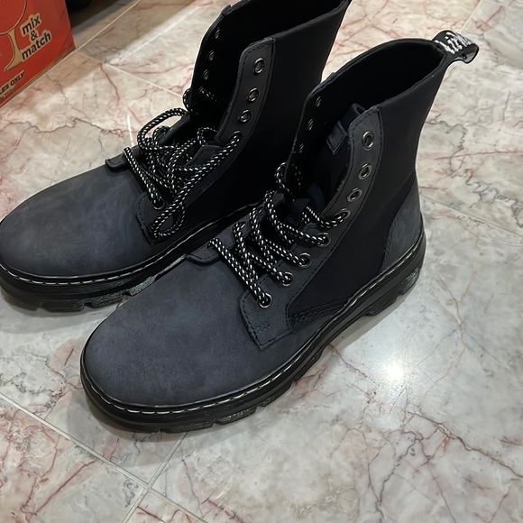 Dr. Martens Shoes - Dr Marten’s Combs II suede two tone unisex size 6